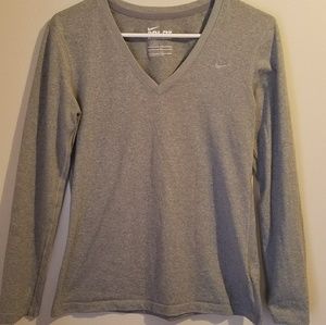 NWOT Nike DriFit long sleeve v-neck top